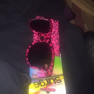 Suglasses with matching case